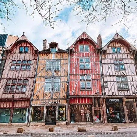 Au Coeur Du Centre Ville De - 4min A Pied De La Gare